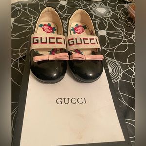 Gucci shoes 🔥 perfect for your little girl